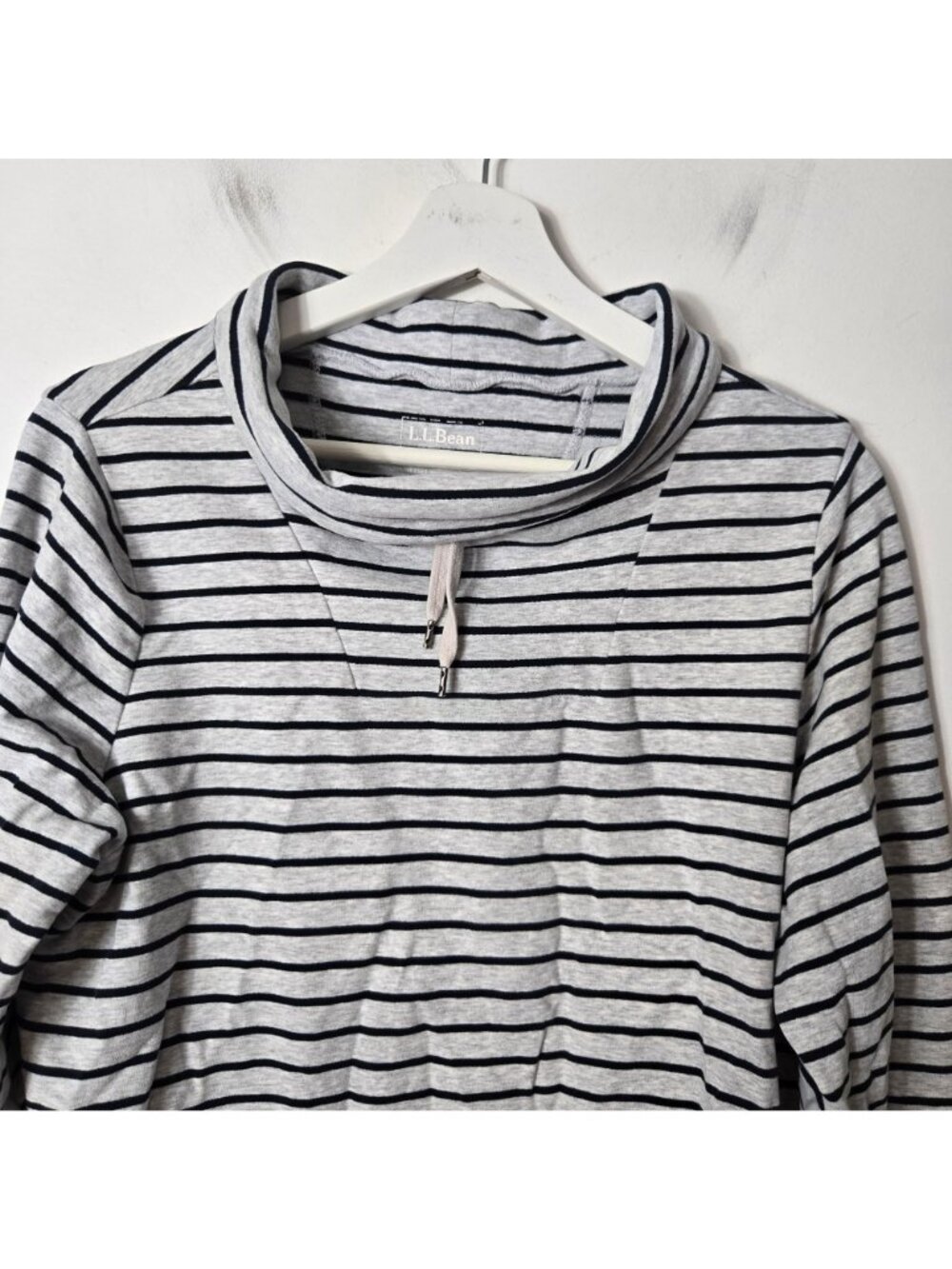 L.L. Bean Size M Interlock Cowl Neck Striped Long Sleeve Shirt Gray Women's - Picture 2 of 6